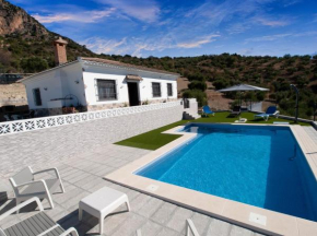 Villa 70 by Mila Prieto, El Gastor
